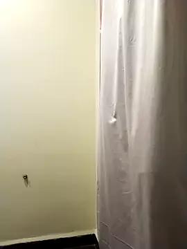 Shonadarling95 from StripChat is Freechat
