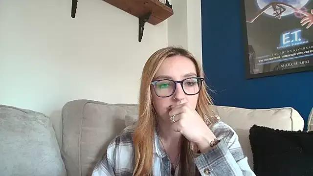 short_sweetpea from StripChat is Freechat