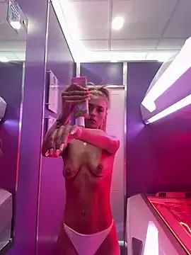 Try our girls live displays and explore the company of endless strippers, with beautiful physiques, vibrating toys and more.