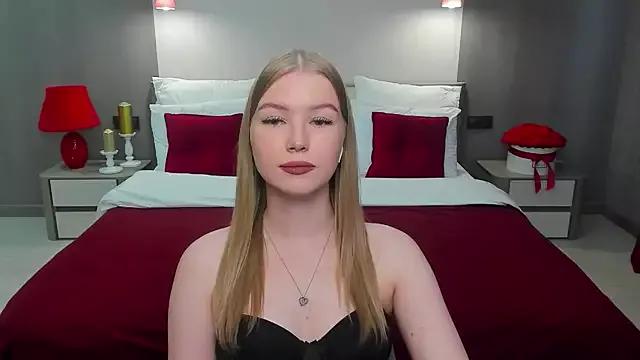Try our girls live displays and explore the company of endless strippers, with beautiful physiques, vibrating toys and more.