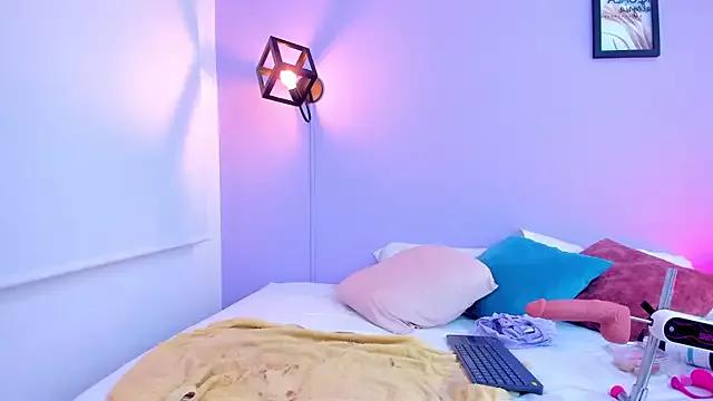 SilvanaCruzz from StripChat is Freechat