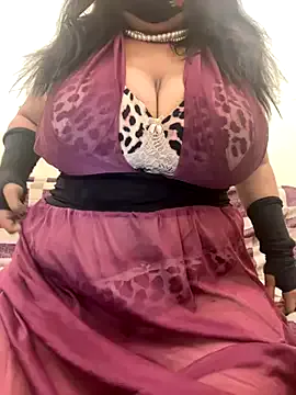 Simar_punjabi — Nude boobs oiling with milk out