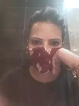 simmi_love from StripChat is Freechat
