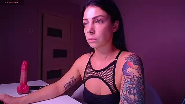 Simona_Moonshine from StripChat is Freechat
