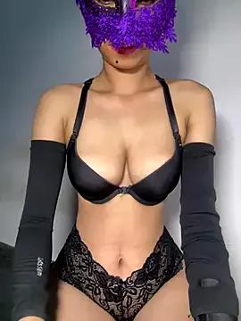 SingleHornet from StripChat is Freechat
