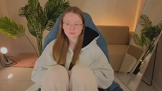 SirenaBlessing — suck finger