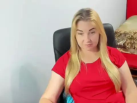 SkarletXDream from StripChat is Freechat