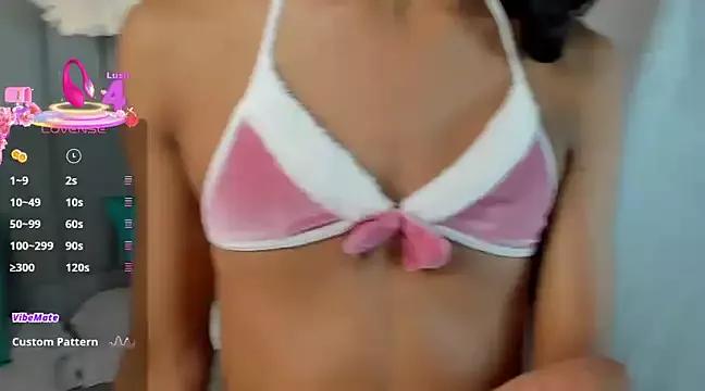 skyyfoxpraga from StripChat