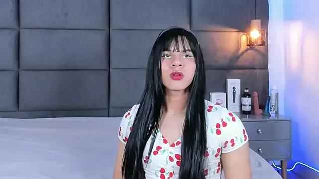 Try our girls live displays and explore the company of endless strippers, with beautiful physiques, vibrating toys and more.