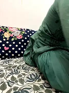 Slim_pussy from StripChat is Freechat
