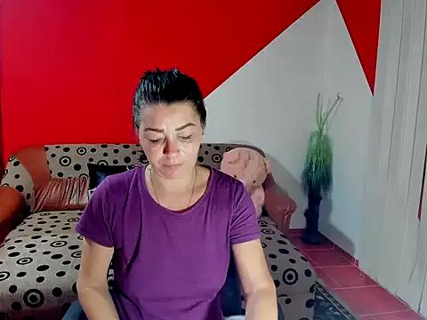 Try our girls live displays and explore the company of endless strippers, with beautiful physiques, vibrating toys and more.