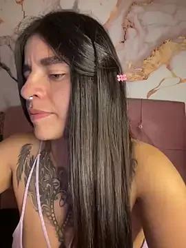 Try our girls live displays and explore the company of endless strippers, with beautiful physiques, vibrating toys and more.