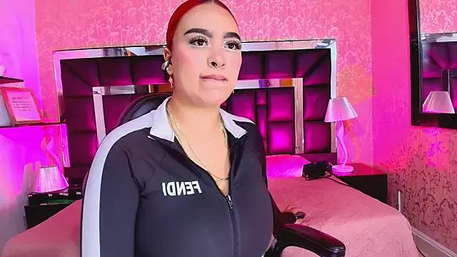 Try our girls live displays and explore the company of endless strippers, with beautiful physiques, vibrating toys and more.