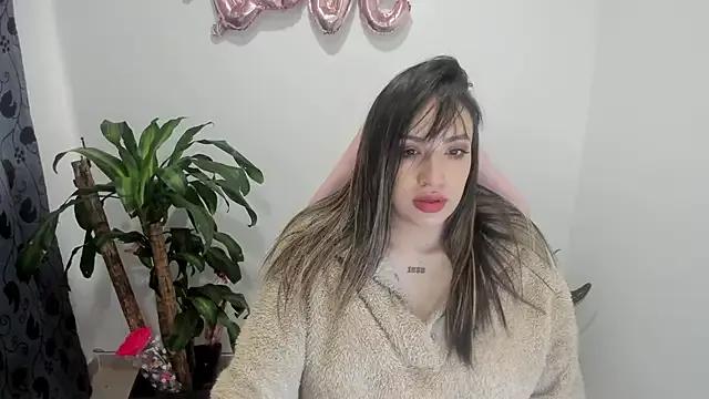 Try our girls live displays and explore the company of endless strippers, with beautiful physiques, vibrating toys and more.