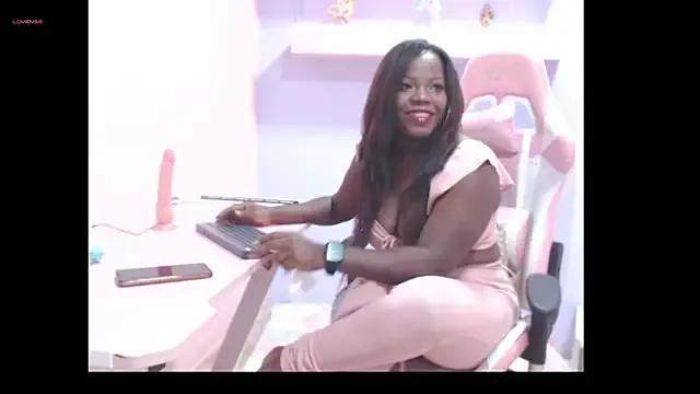 SofiaFerrarii from StripChat is Freechat