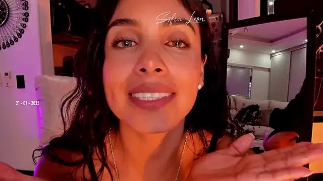 sofiasexhot from StripChat is Freechat