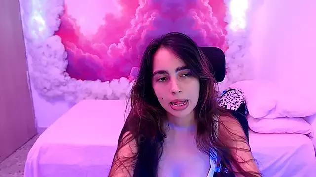 Try our girls live displays and explore the company of endless strippers, with beautiful physiques, vibrating toys and more.