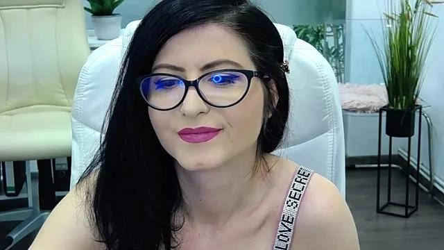SoniaSensual from StripChat