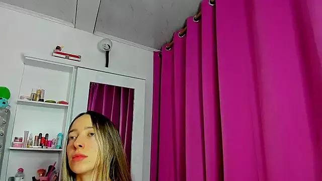 Try our girls live displays and explore the company of endless strippers, with beautiful physiques, vibrating toys and more.