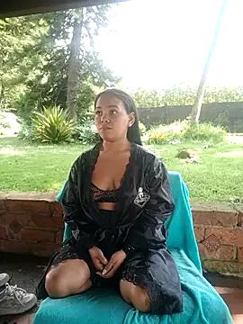 Try our girls live displays and explore the company of endless strippers, with beautiful physiques, vibrating toys and more.