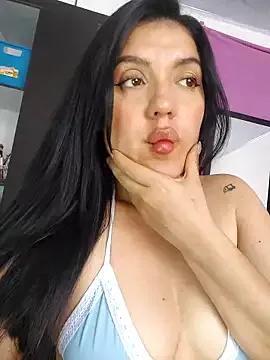 Try our girls live displays and explore the company of endless strippers, with beautiful physiques, vibrating toys and more.