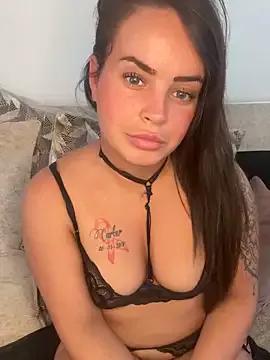 Try our girls live displays and explore the company of endless strippers, with beautiful physiques, vibrating toys and more.