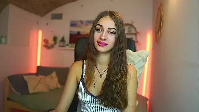 Try our girls live displays and explore the company of endless strippers, with beautiful physiques, vibrating toys and more.