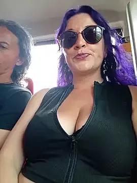 Try our girls live displays and explore the company of endless strippers, with beautiful physiques, vibrating toys and more.