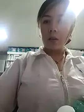 Sophie_del_Castillo from StripChat is Freechat