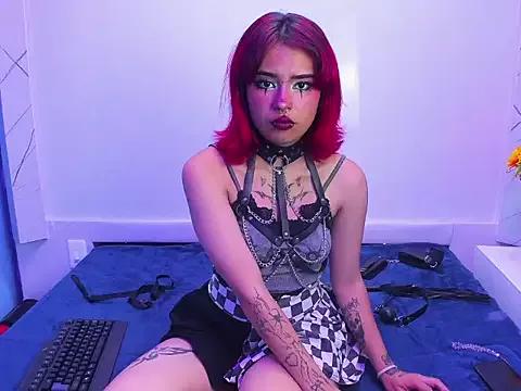 Try our girls live displays and explore the company of endless strippers, with beautiful physiques, vibrating toys and more.