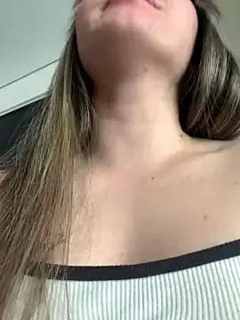 Try our girls live displays and explore the company of endless strippers, with beautiful physiques, vibrating toys and more.