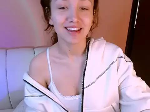 sophie_rosse1 from StripChat is Freechat