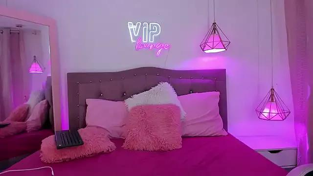Sophie_stars from StripChat is Freechat