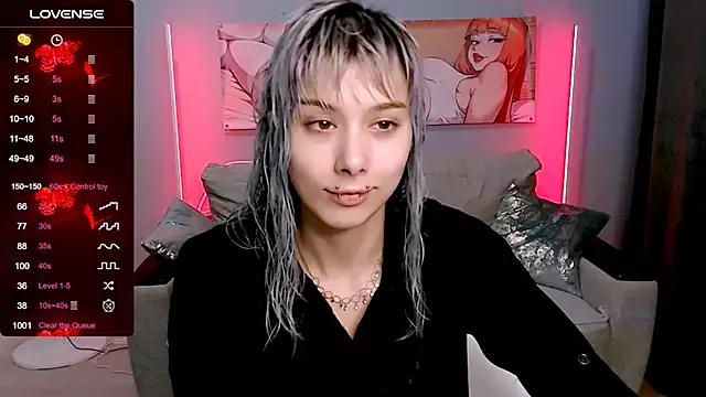 Try our girls live displays and explore the company of endless strippers, with beautiful physiques, vibrating toys and more.