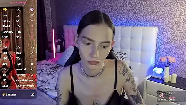 SophieCatty from StripChat is Freechat