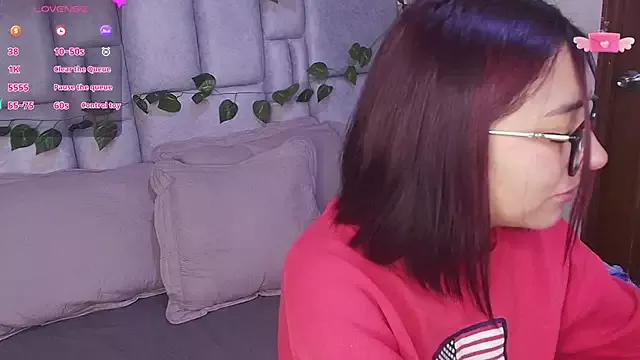 sophievv from StripChat is Freechat