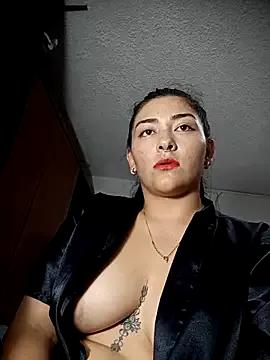 Try our girls live displays and explore the company of endless strippers, with beautiful physiques, vibrating toys and more.