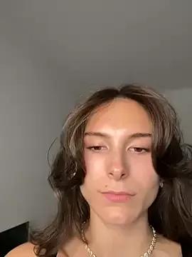 Try our girls live displays and explore the company of endless strippers, with beautiful physiques, vibrating toys and more.