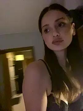 SoShyEmmyyy from StripChat is Freechat