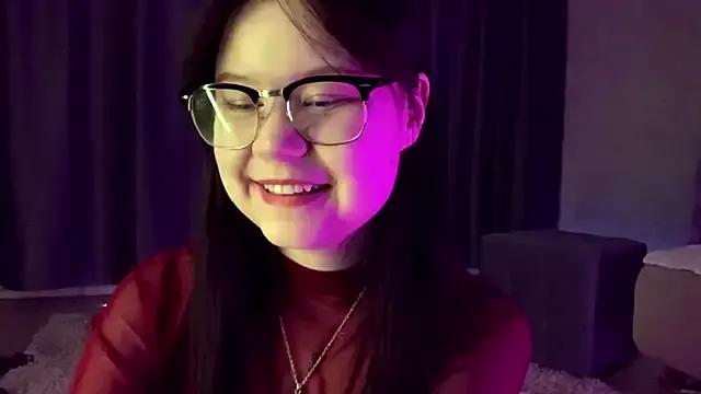 Try our girls live displays and explore the company of endless strippers, with beautiful physiques, vibrating toys and more.