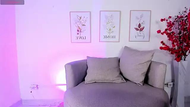 Try our girls live displays and explore the company of endless strippers, with beautiful physiques, vibrating toys and more.