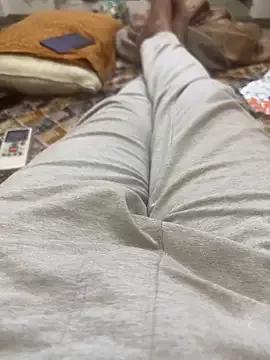 spicey_sunny from StripChat is Freechat
