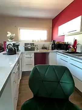 Try our girls live displays and explore the company of endless strippers, with beautiful physiques, vibrating toys and more.