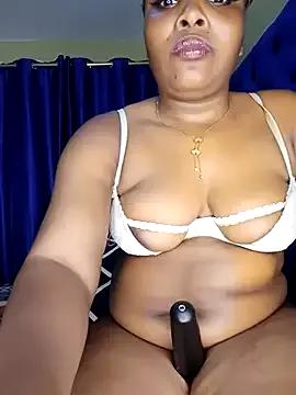 Squirtty_Cheeks from StripChat is Freechat