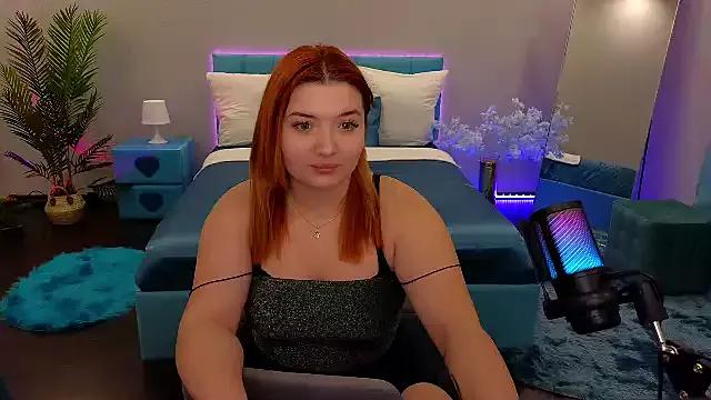 Try our girls live displays and explore the company of endless strippers, with beautiful physiques, vibrating toys and more.