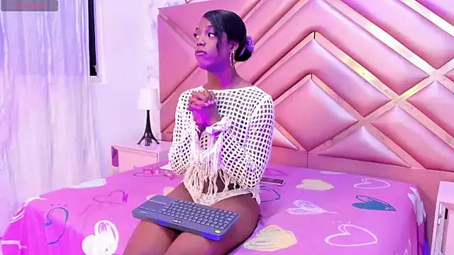 Try our girls live displays and explore the company of endless strippers, with beautiful physiques, vibrating toys and more.