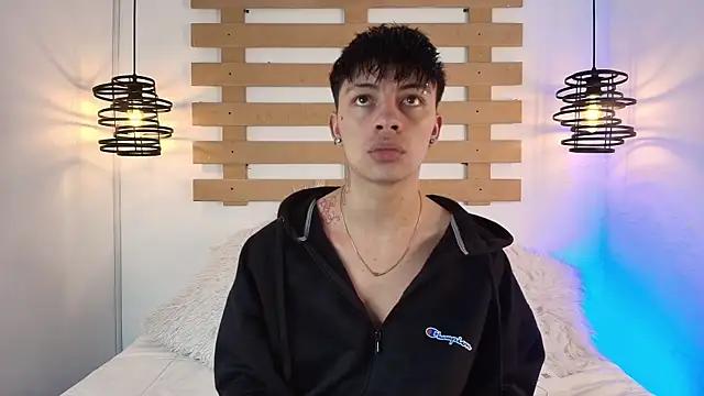 Steev_Novoa from StripChat