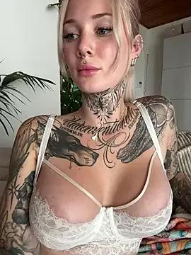 Try our girls live displays and explore the company of endless strippers, with beautiful physiques, vibrating toys and more.