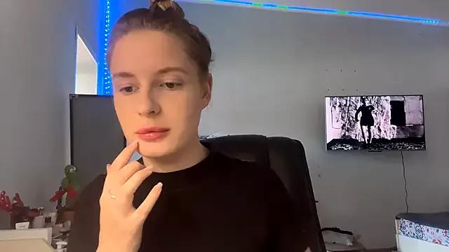 Stellaaartua from StripChat is Freechat