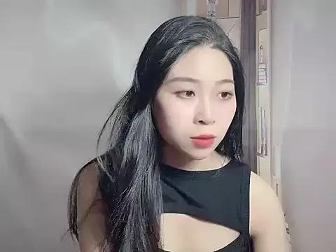 Strawberry18x from StripChat is Freechat